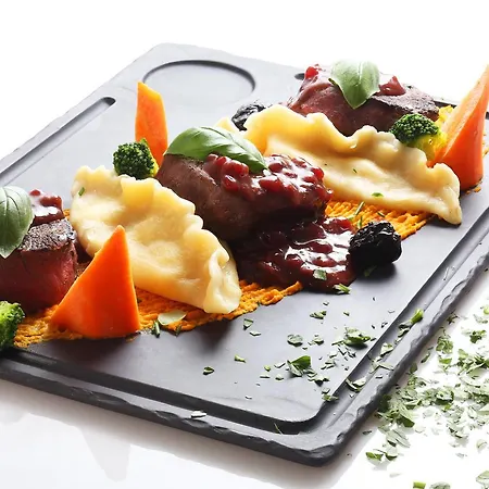 Πανσιόν Hisa Pr'pristavc 3*