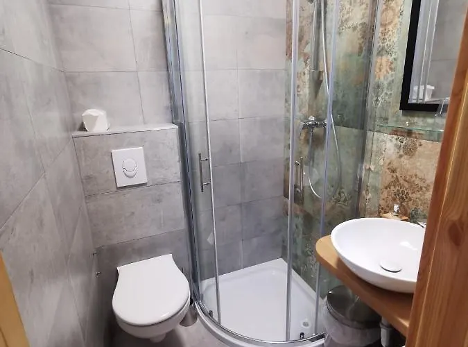 Gasthuis Hisa Pr'pristavc 3*